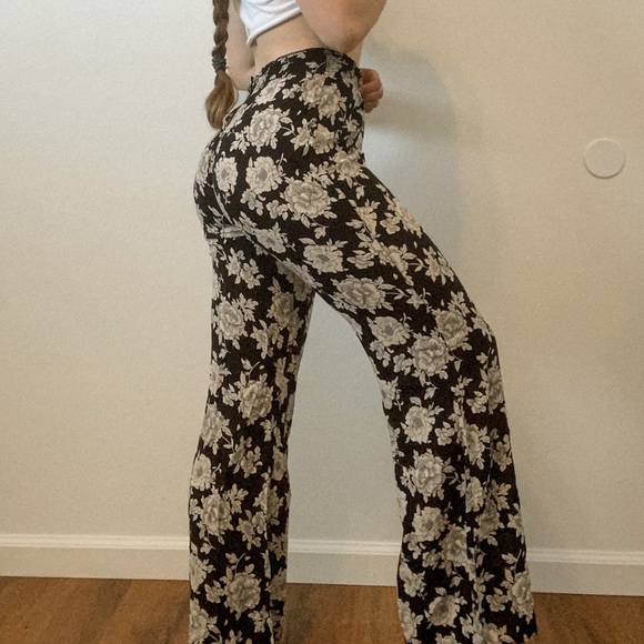 Brandy Melville linen pants - Picture 2 of 4